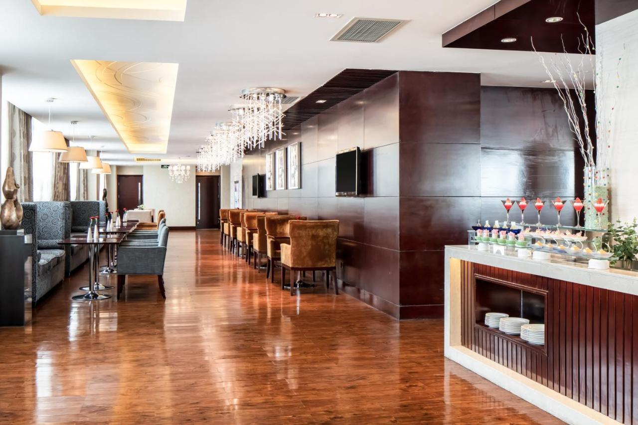 Holiday Inn Yinchuan International Trade Centre, An Ihg Hotel Exterior photo